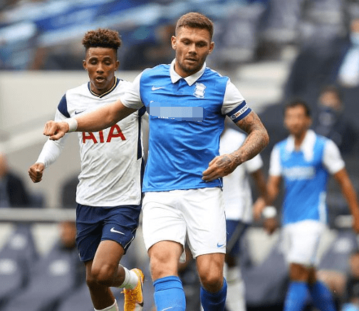 [德甲]好成绩 好心情！拜仁欢聚啤酒节