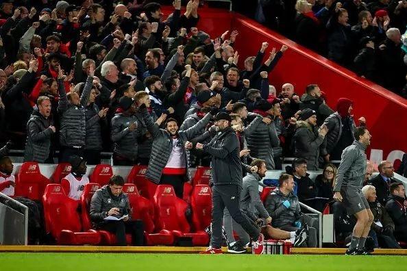 久哲战队战至巅峰夺冠，周柯宇FMVP，花海收获遗憾，瓶子热搜第一