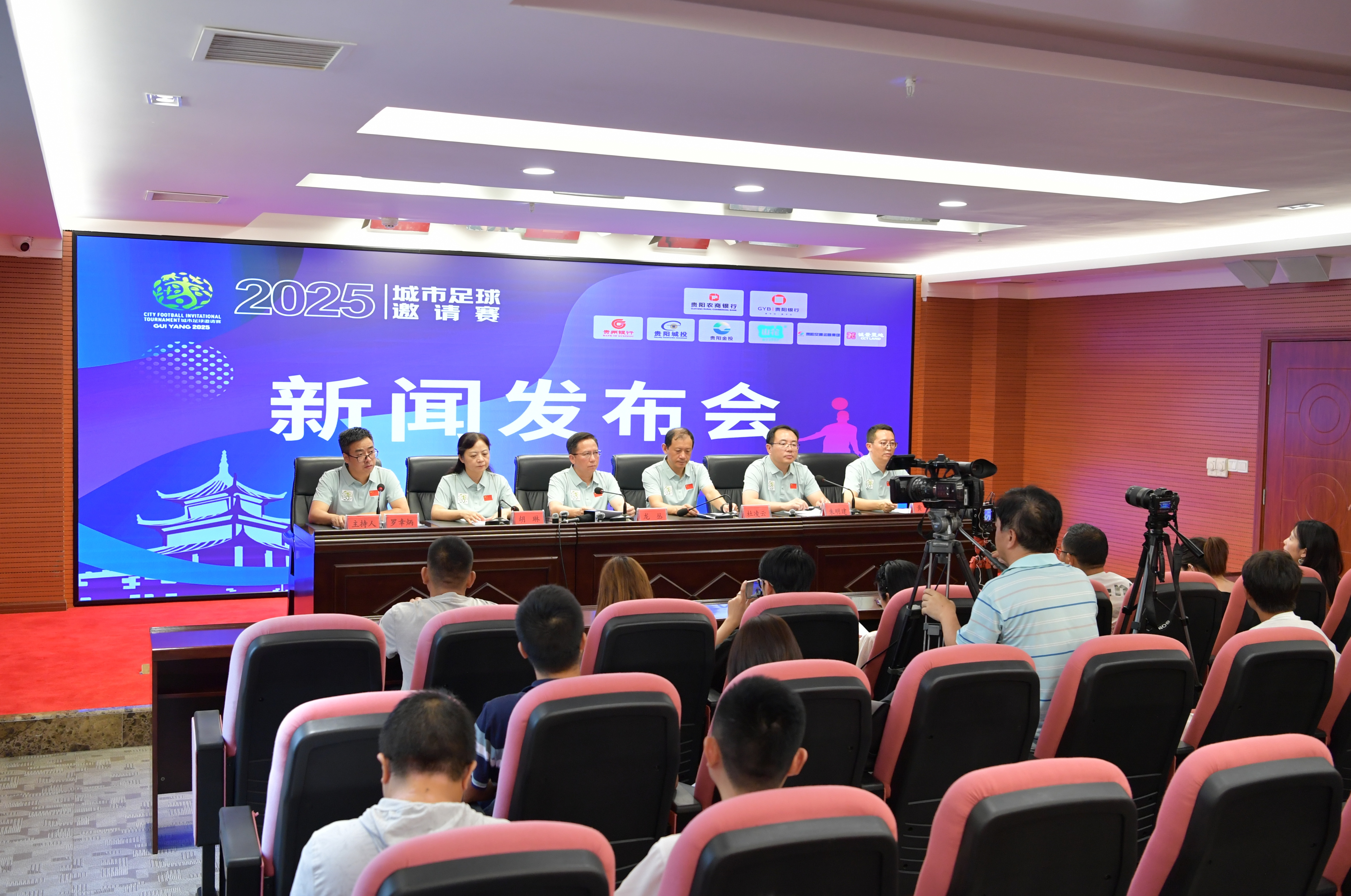 《巫师3》推出全新模组：加入复杂雨水渲染系统